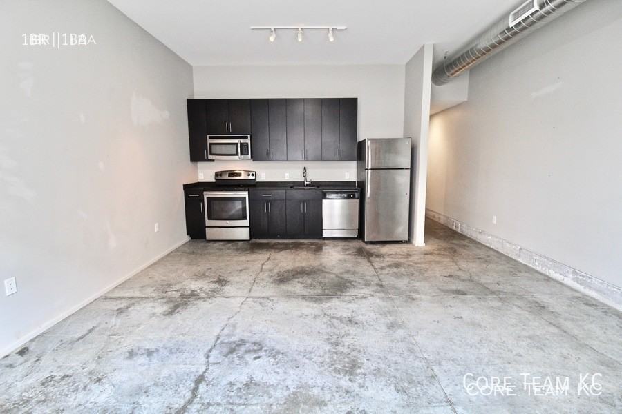 2903 Gillham Rd #109