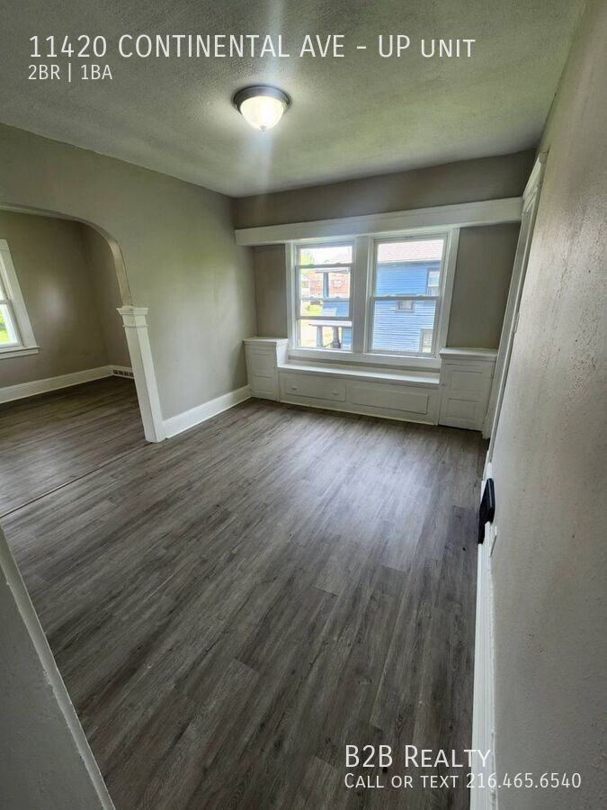 11420 Continental Ave - Photo 3 of 30