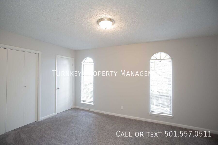 2102 Fendley Dr - Photo 7 of 9