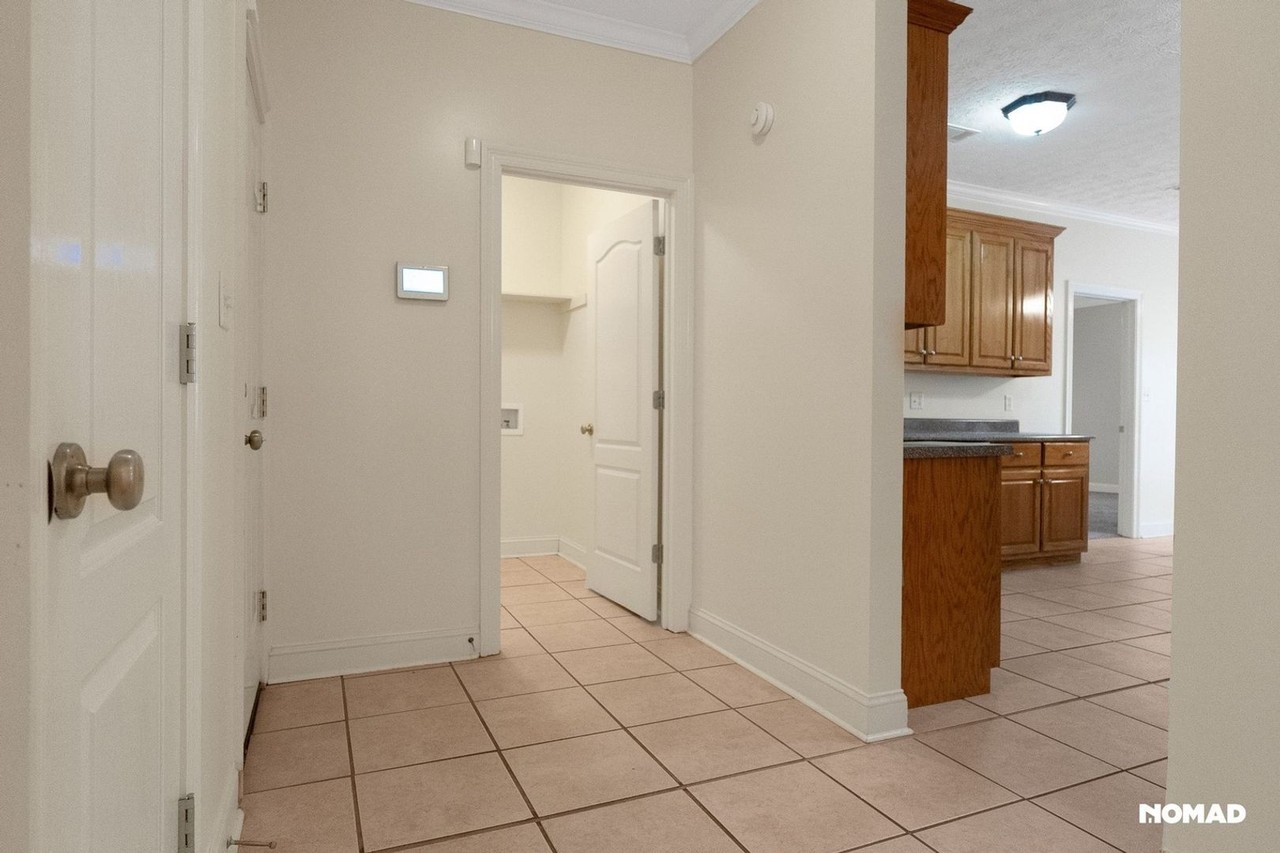 2729 Quail Run Dr - Photo 3 of 18