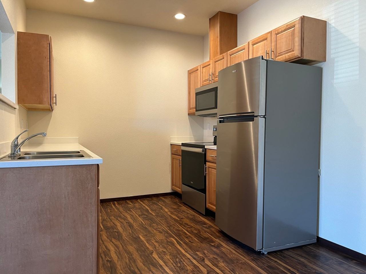 481 Nunneley Rd - Photo 6 of 8