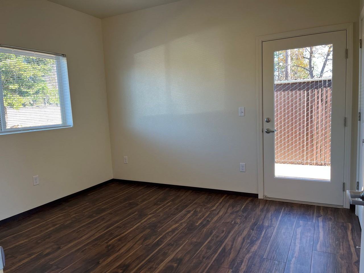 481 Nunneley Rd - Photo 7 of 8