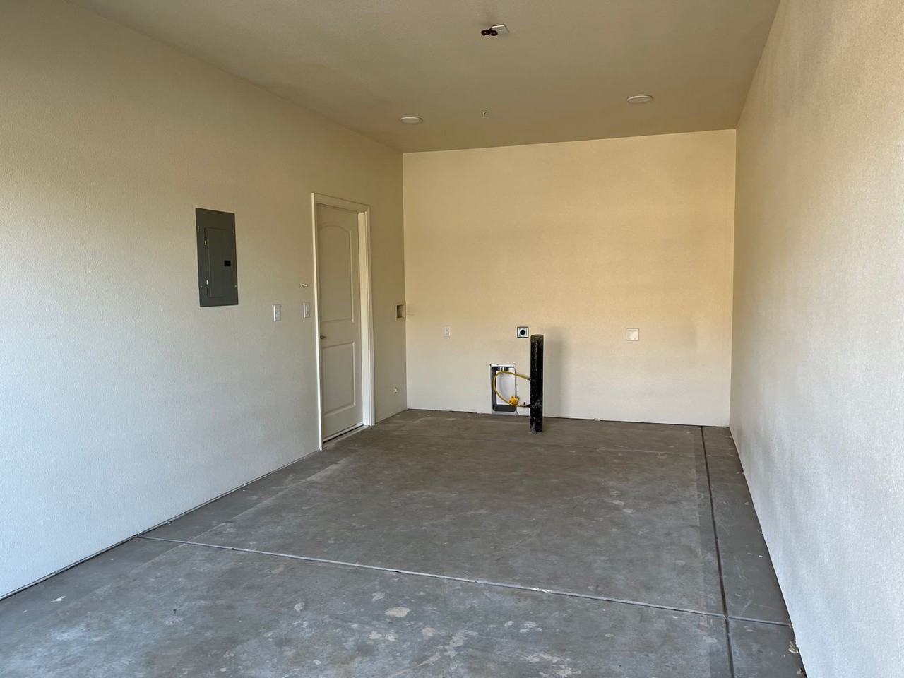 481 Nunneley Rd - Photo 2 of 8