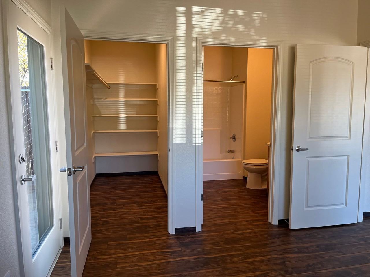 481 Nunneley Rd - Photo 4 of 8