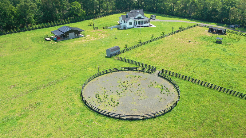 5470 Germantown Rd - Photo 3 of 33