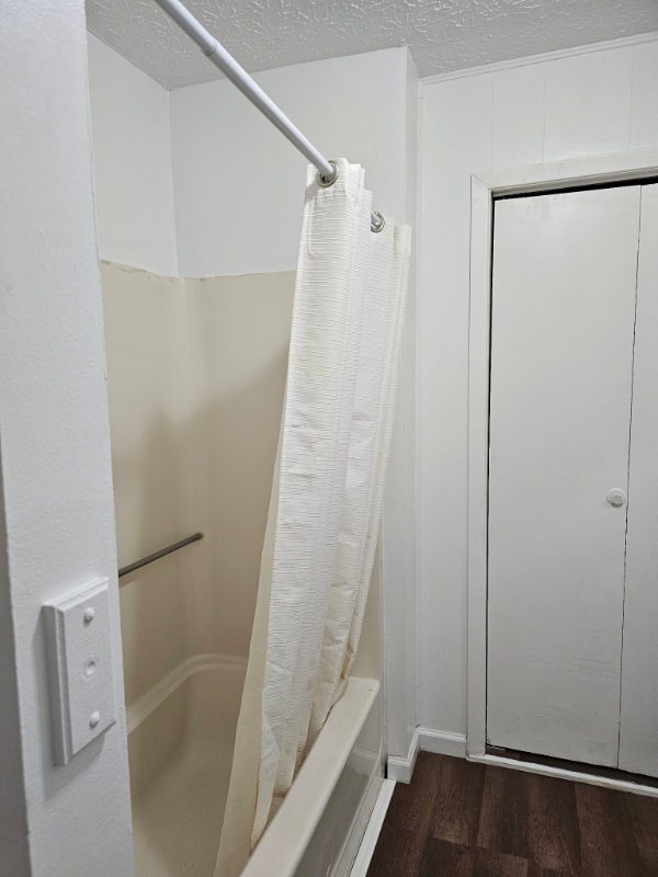 165 Midway Dr #C - Photo 3 of 9