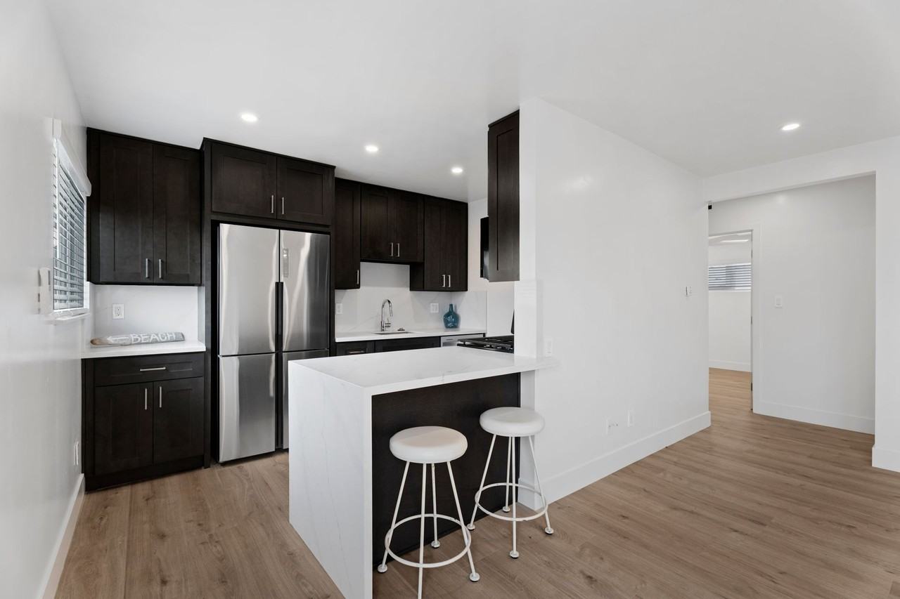 5022 Saratoga Ave #2 - Photo 4 of 23