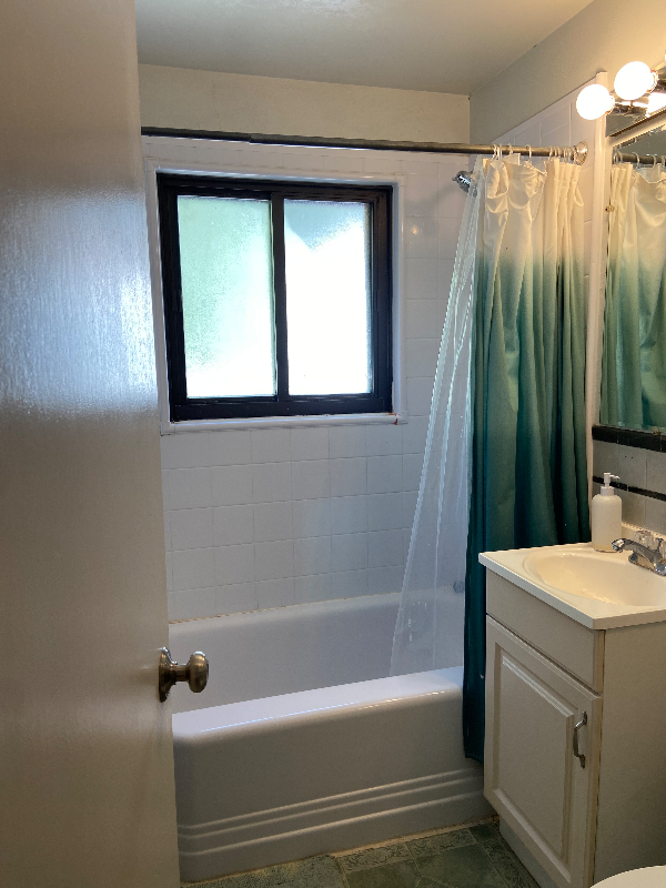 3189 Wheeling St - Photo 2 of 5