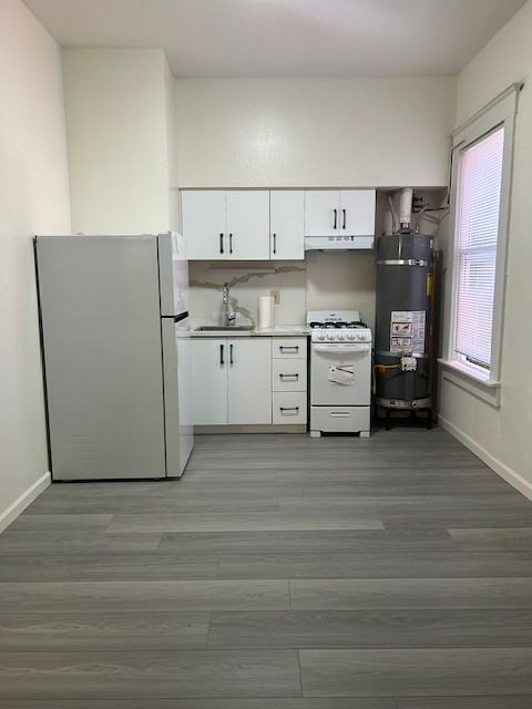 654 Jackson St #5 - Photo 2 of 6