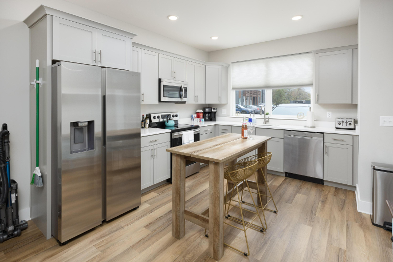 1413 Stockyard Pl - Photo 4 of 18