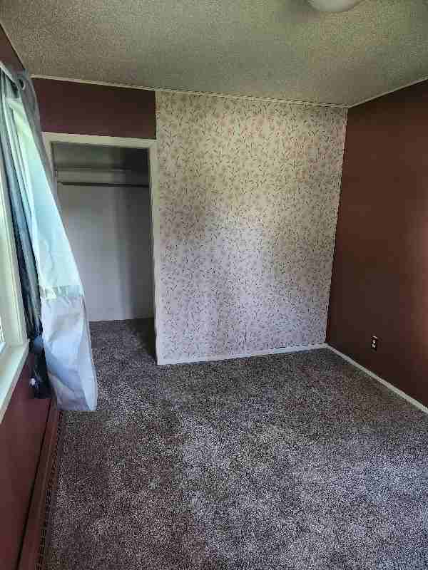 600 Ne 3rd St - Photo 3 of 12