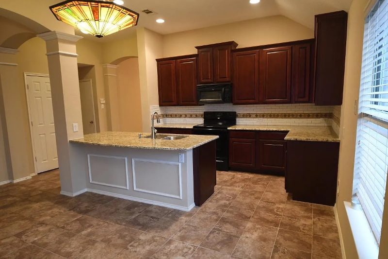 5104 Blackelm Dr - Photo 2 of 7