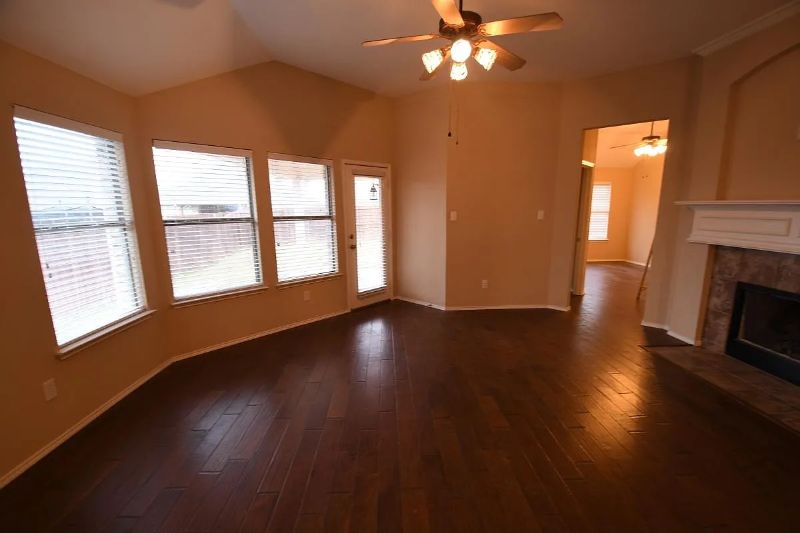 5104 Blackelm Dr - Photo 3 of 7