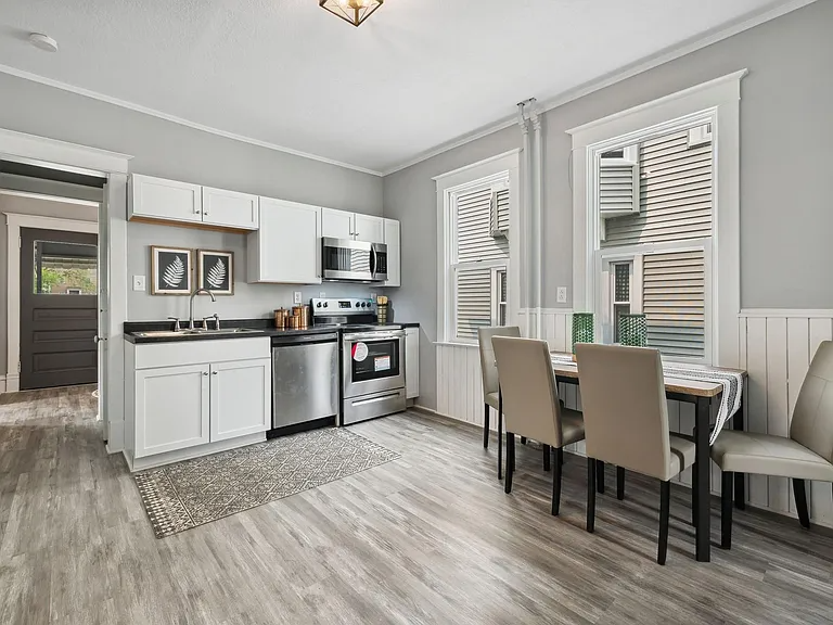 797 Iglehart Ave - Photo 3 of 14