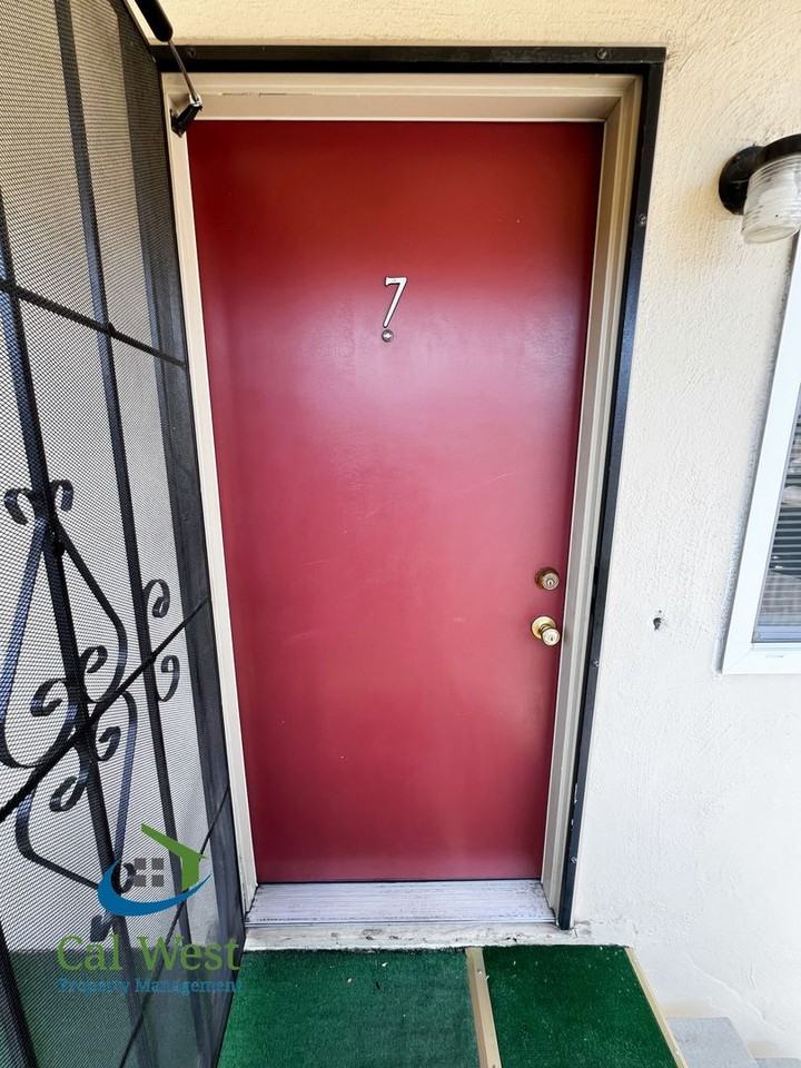 164 Topeka Ave - Photo 7 of 22