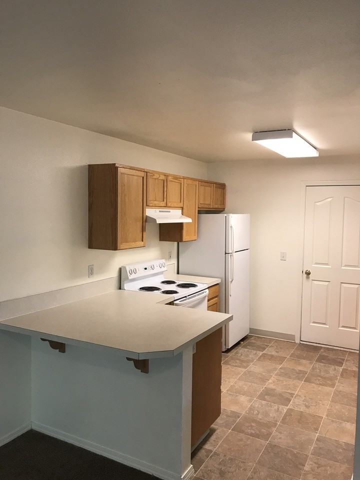 547 W Idaho Ave - Photo 4 of 16