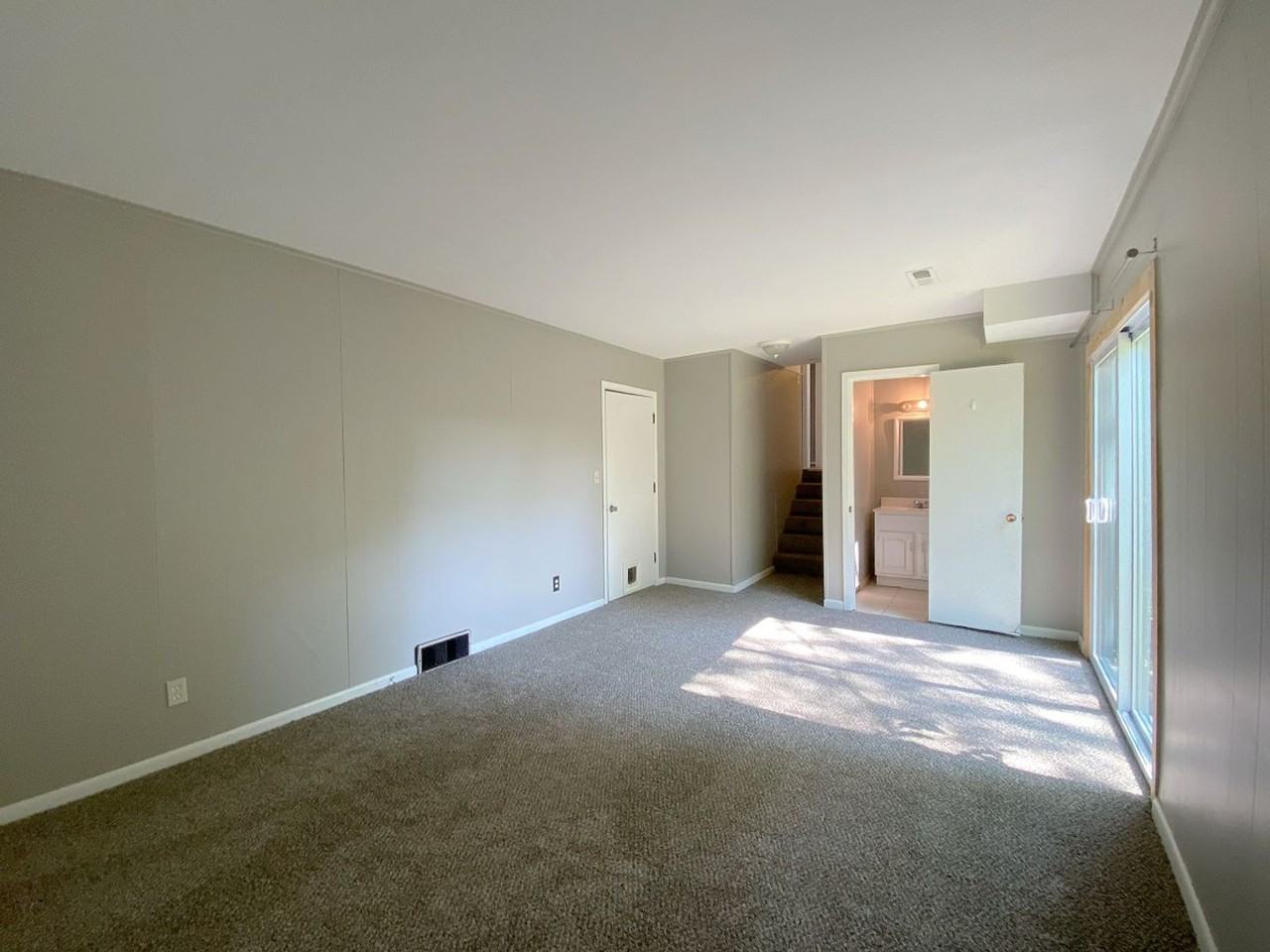 8921 W 98th Ter - Photo 3 of 22