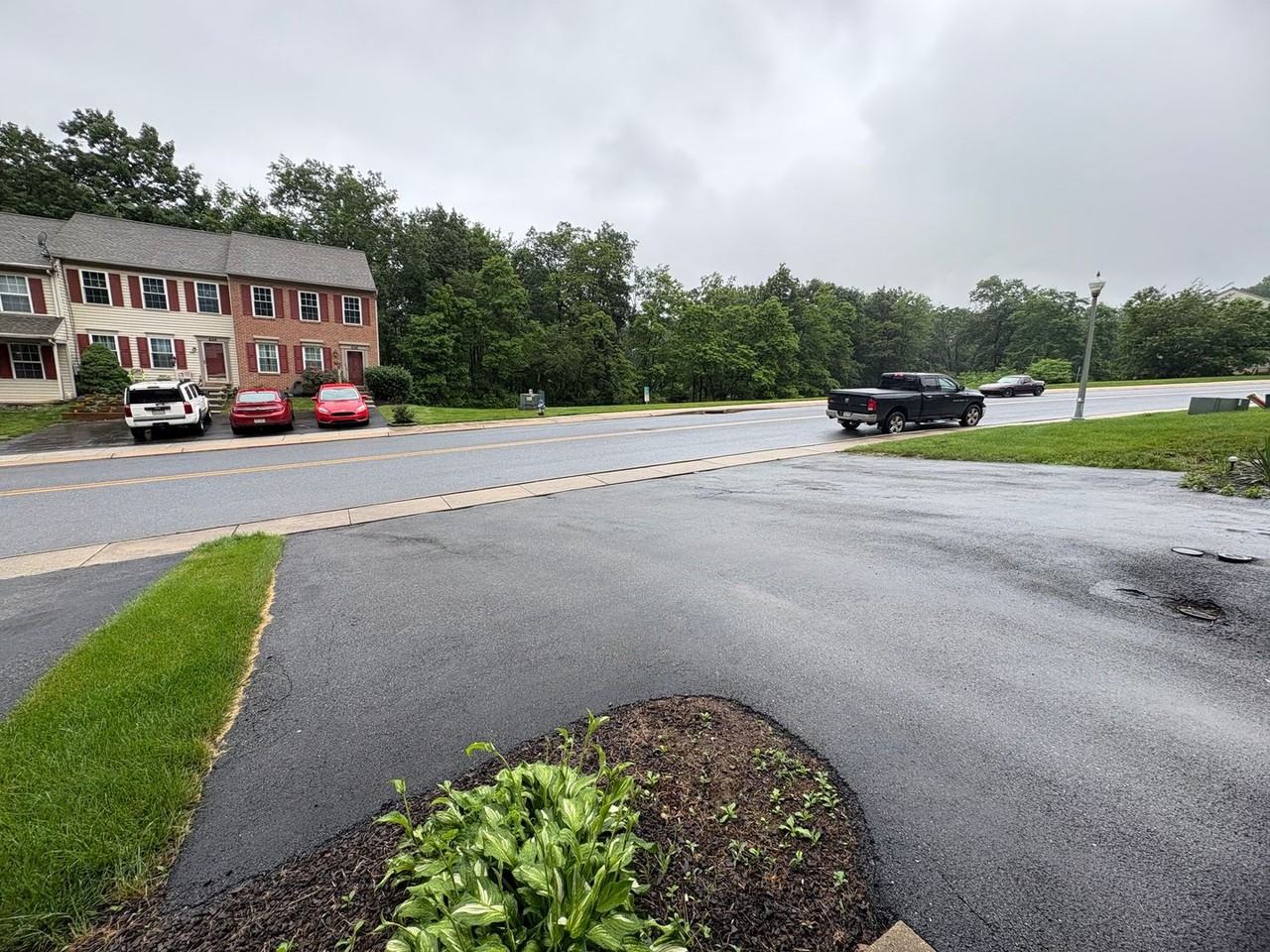 627 Rockwood Dr - Photo 3 of 28