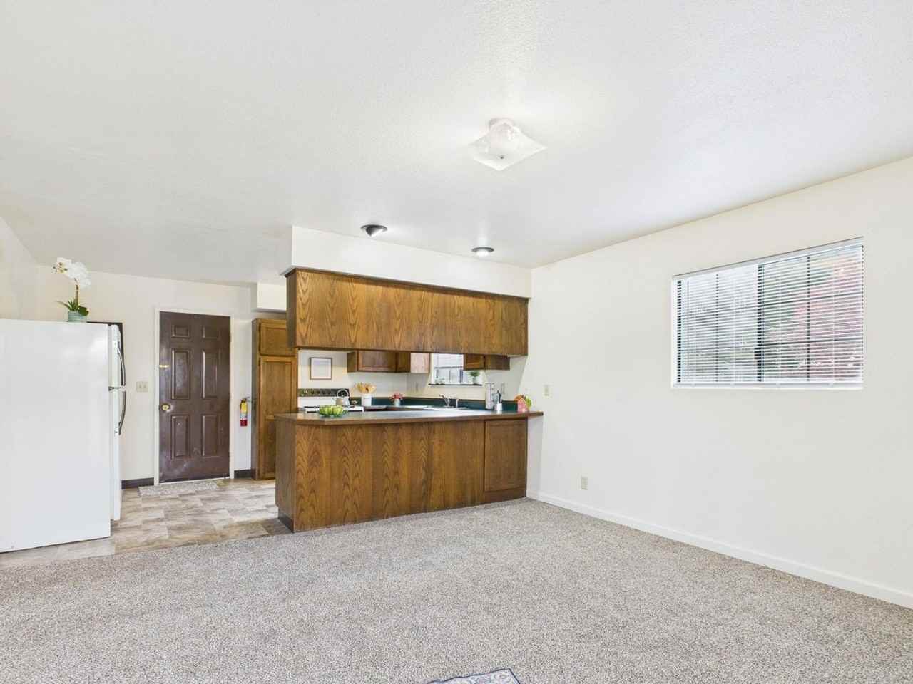 1006 Hiller Rd - Photo 2 of 16