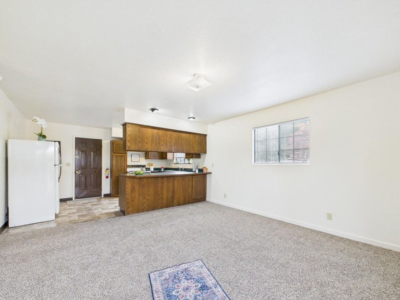 1006 Hiller Rd - Photo 7 of 16
