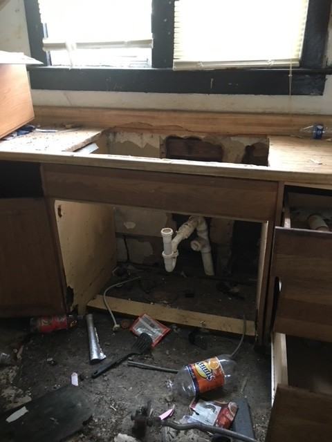 606 E Stewart Ave - Photo 7 of 34