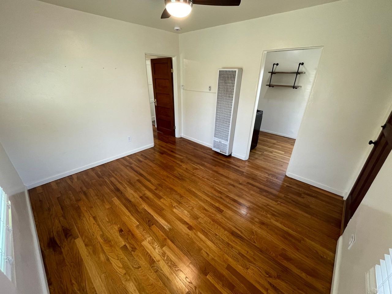 2515 Congress St - Photo 6 of 11