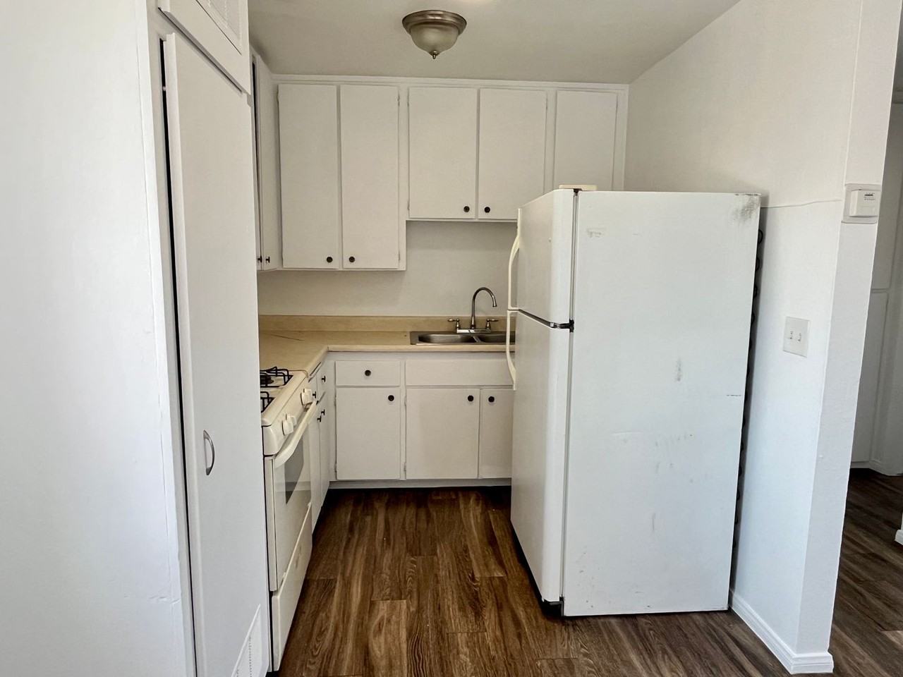 324 Zenith St #4 - Photo 7 of 12