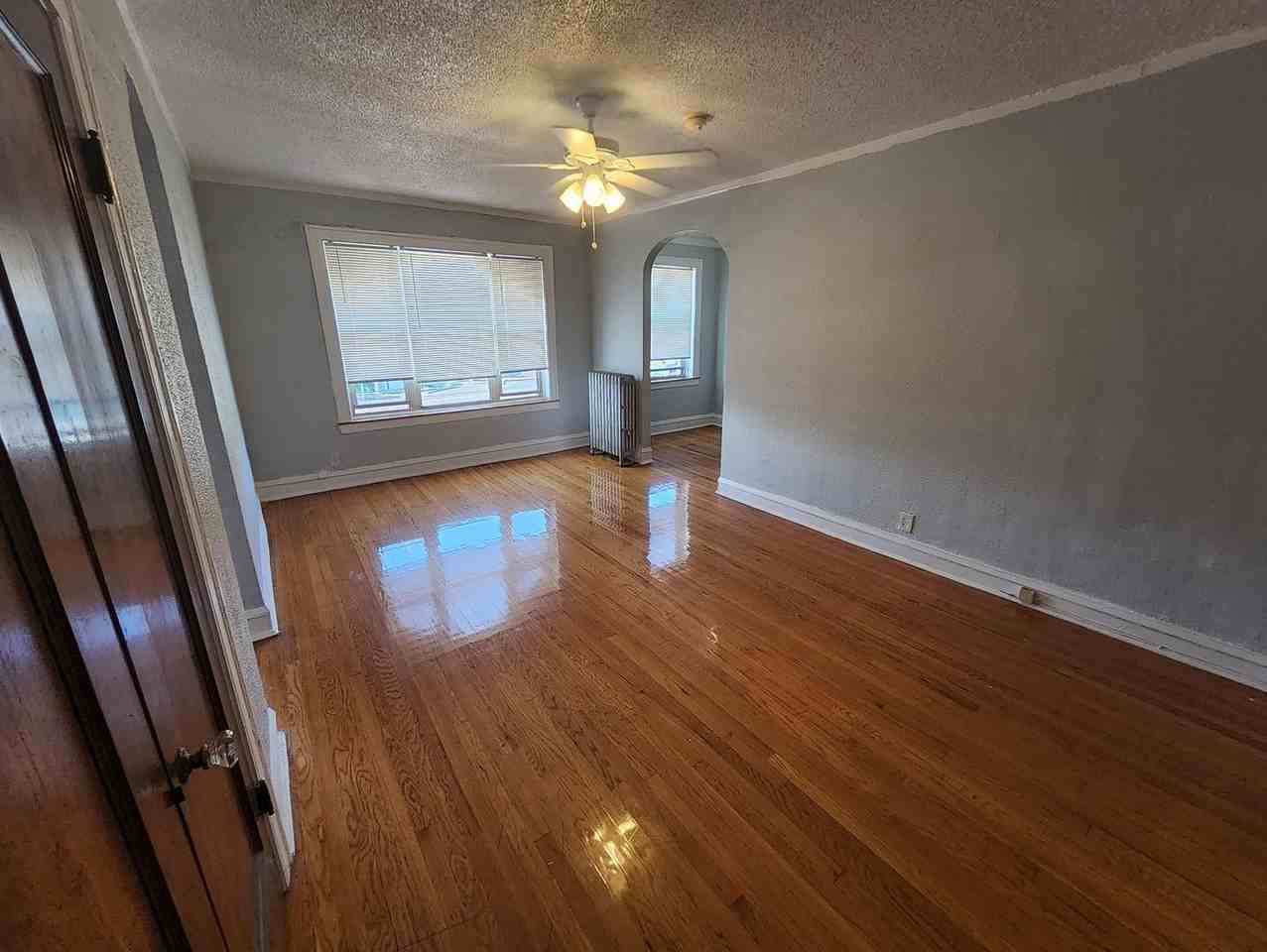 2445 E 72nd - Photo 5 of 13