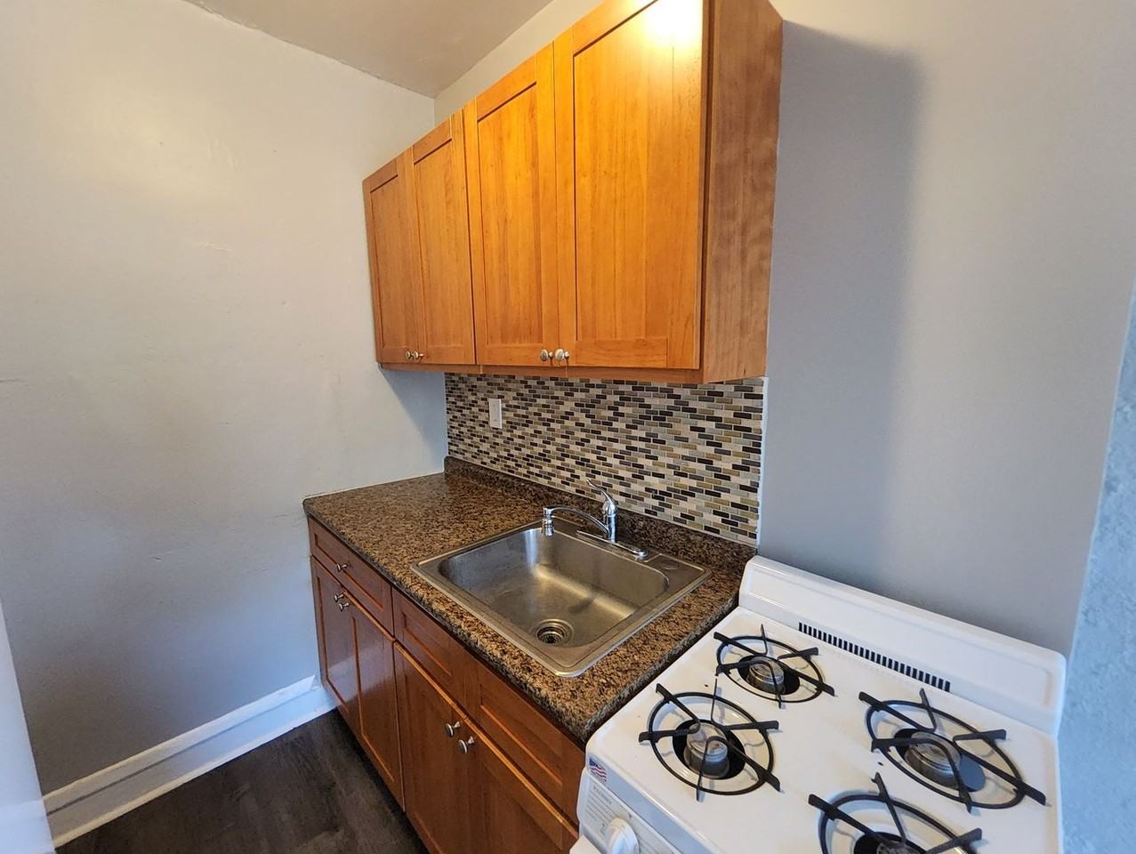 2445 E 72nd - Photo 7 of 13