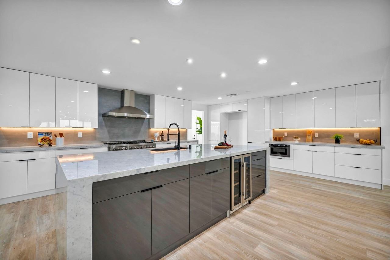 3630 Tobias Ln - Photo 6 of 35