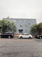 featured image of 715 E 7th St