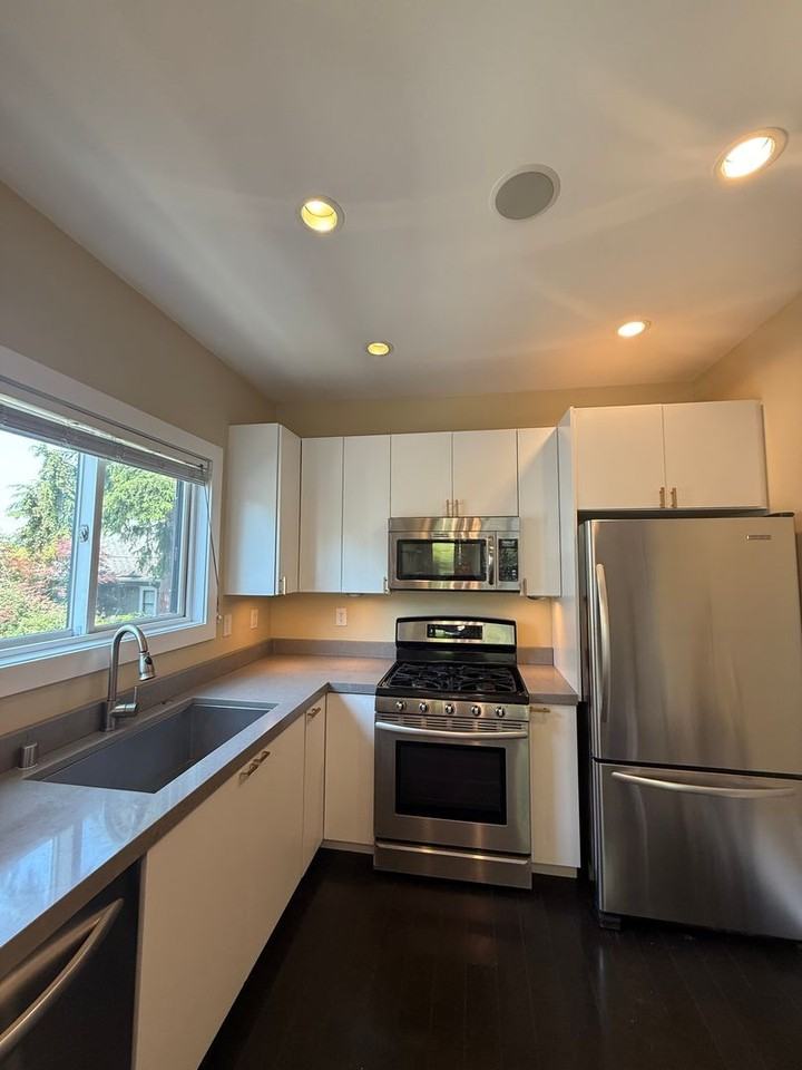 62 W Etruria St - Photo 3 of 37