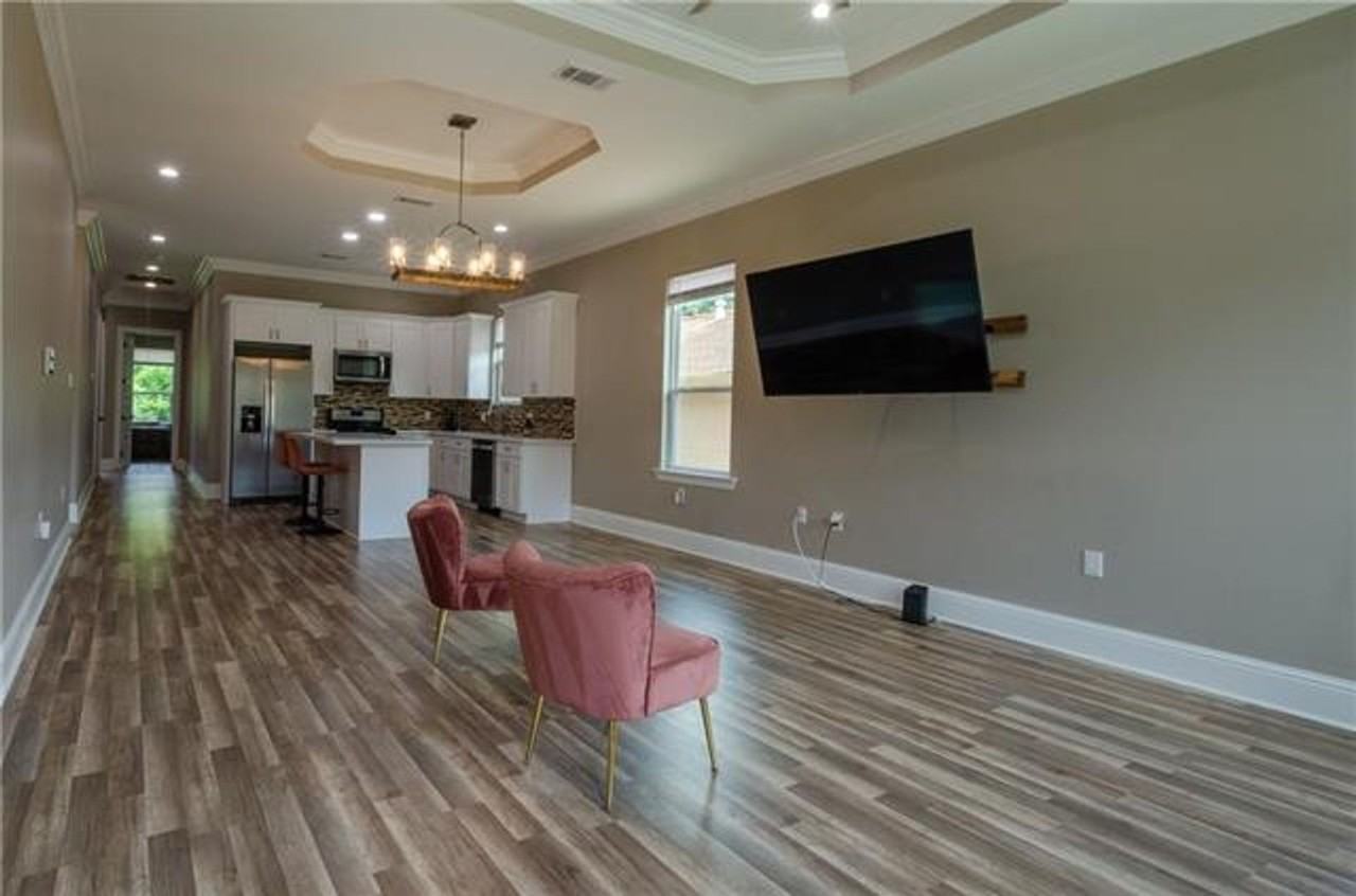 3437 Saint Anthony Ave - Photo 2 of 14