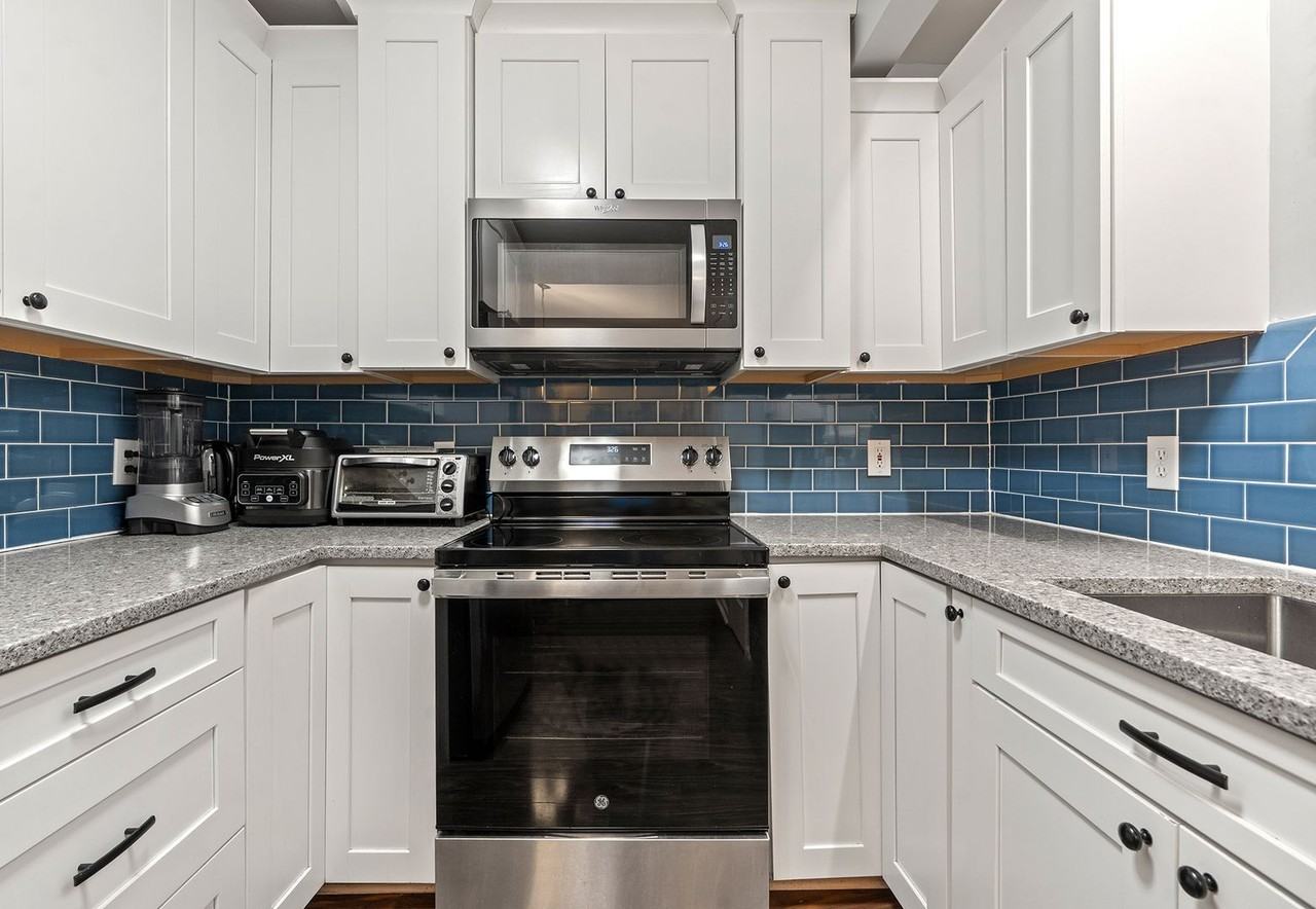 208 Fan Branch Ln - Photo 5 of 20