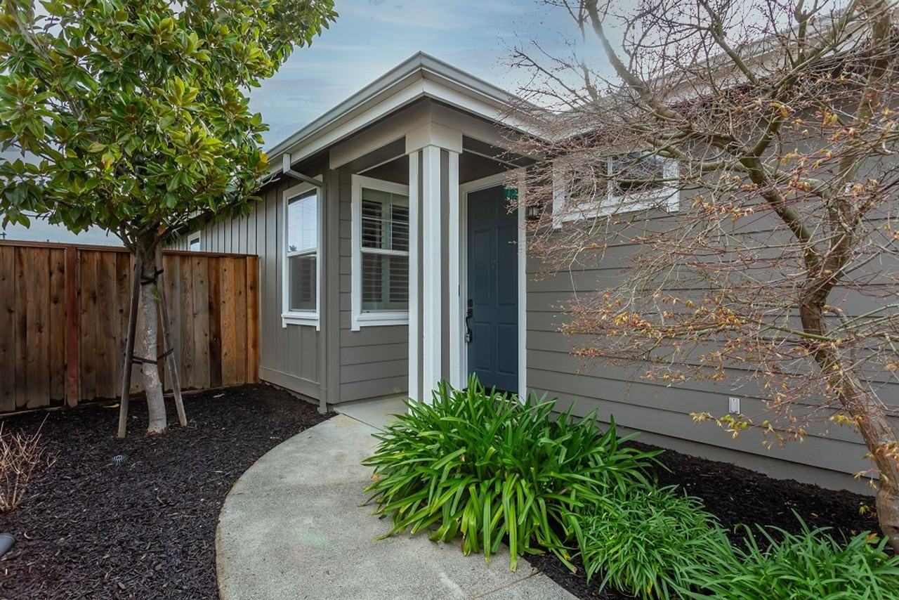 3982 Lucero St - Photo 4 of 36