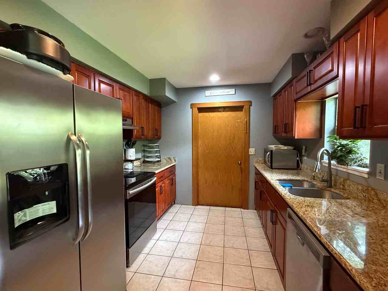 21908 Jordan Rd - Photo 3 of 23