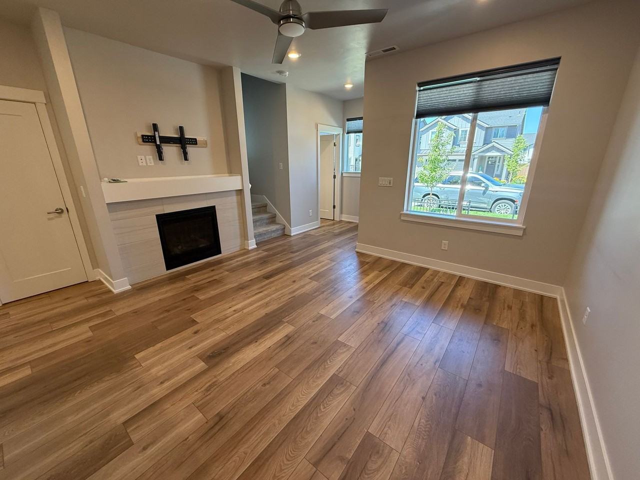 3015 Ne Red Jasper Pl - Photo 3 of 22