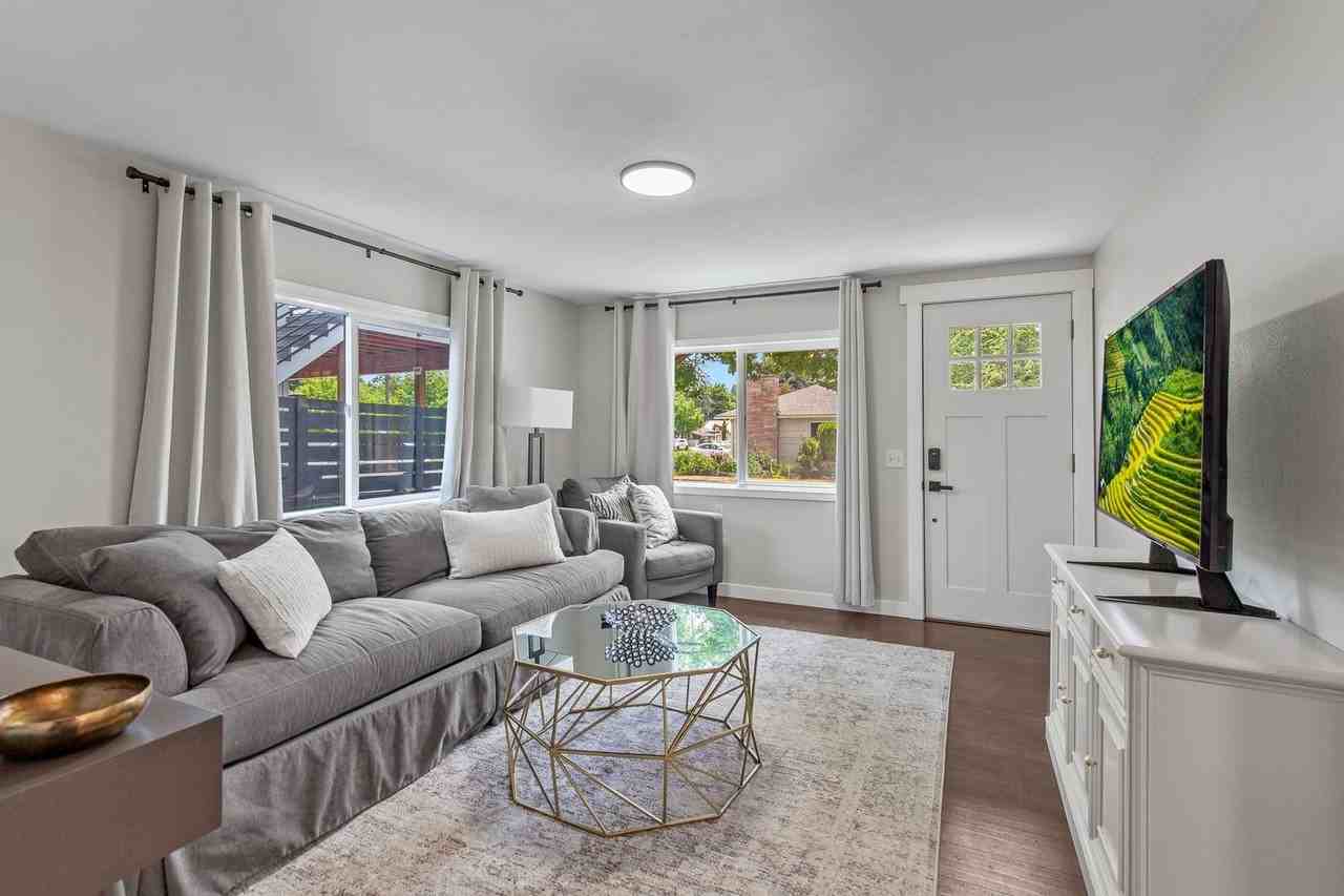 1419 E Birch Ave - Photo 4 of 13
