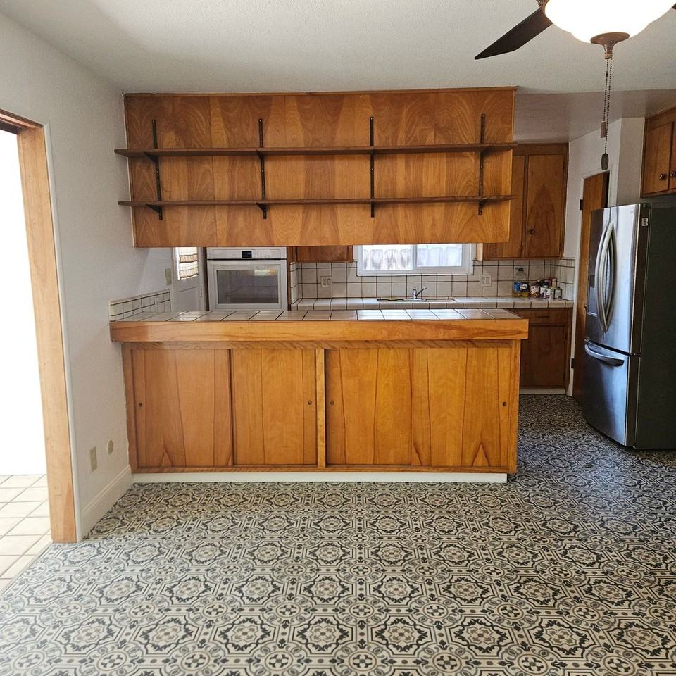 1610 Springwood Dr - Photo 4 of 14