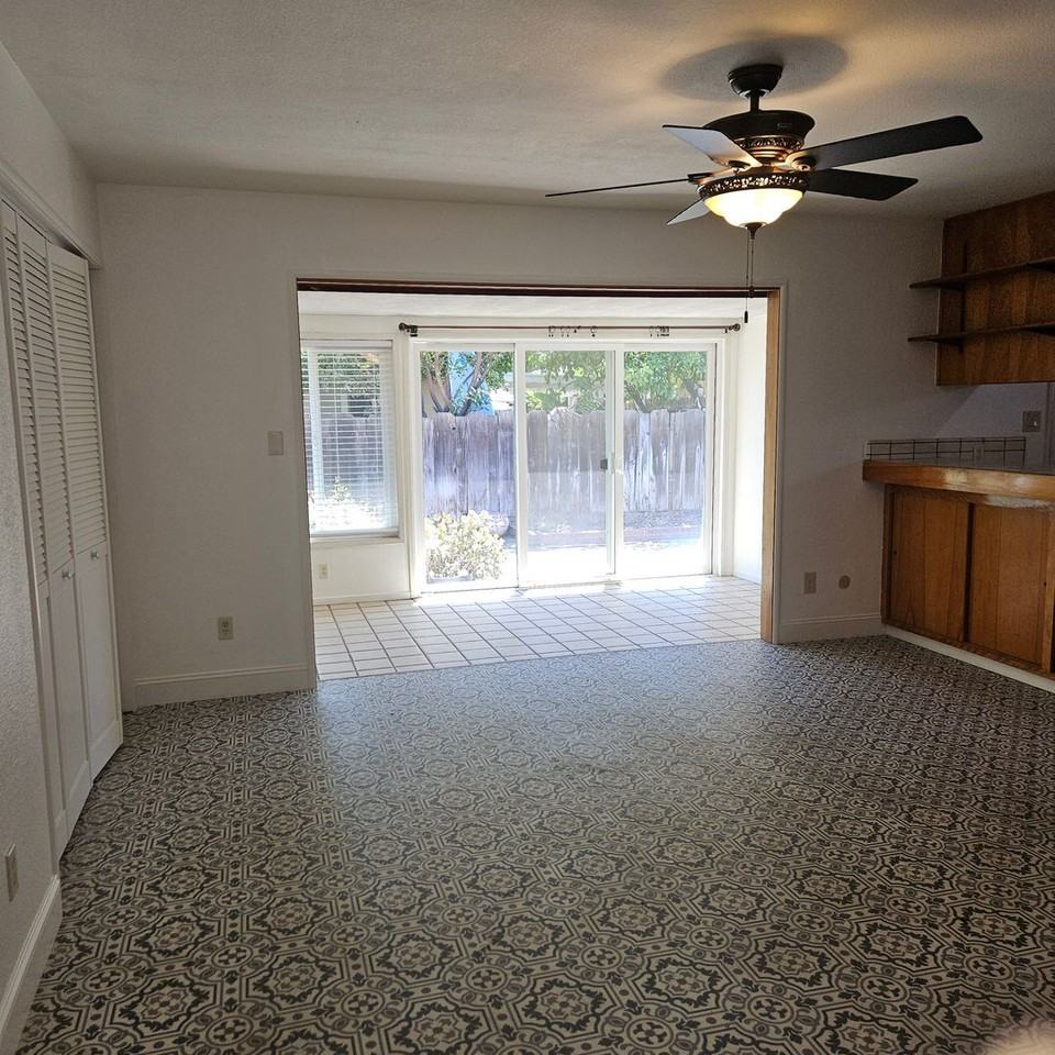 1610 Springwood Dr - Photo 6 of 14