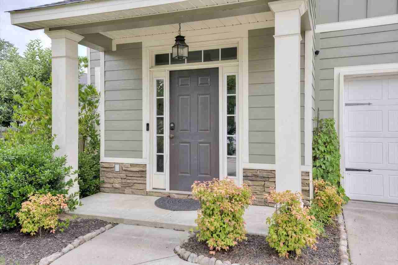 5504 Meghan Ln - Photo 2 of 39