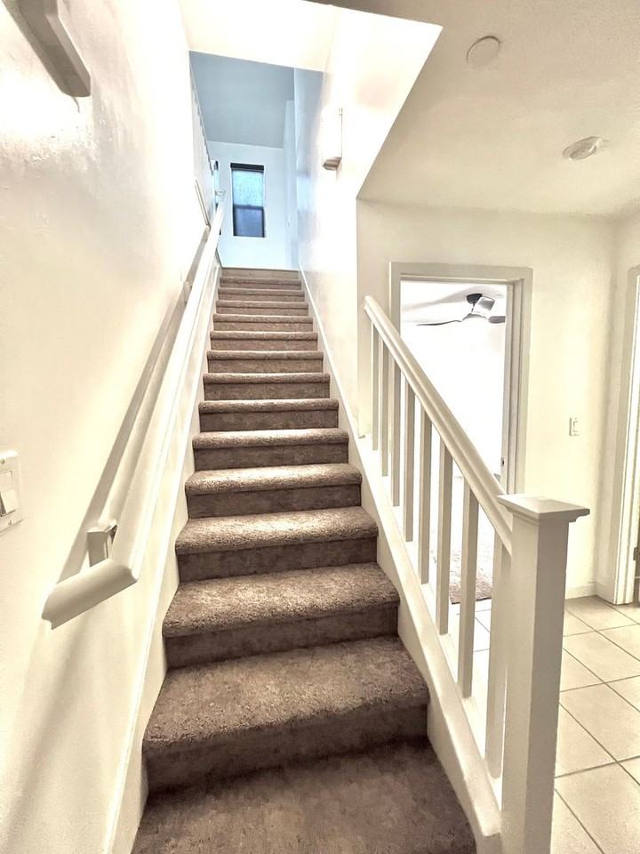 484 Tailoff Ln - Photo 6 of 12