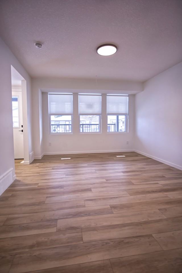 12116 43 Street Northwest - 12116 MAIN #12116MAIN - Photo 3 of 13