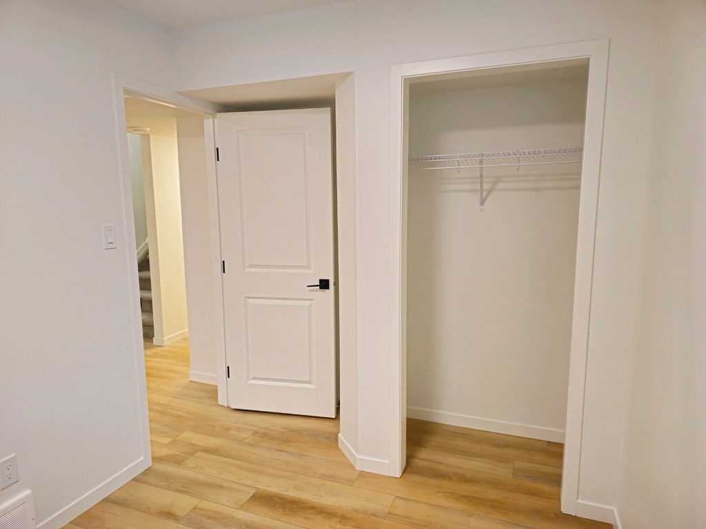 12116 43 St Nw Bsmt #12116BS - Photo 5 of 15