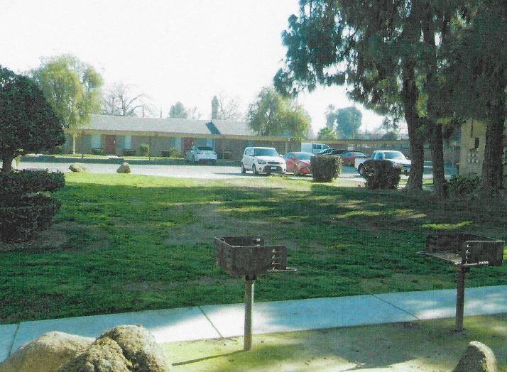 1950 E. Sussex Way - Photo 3 of 20