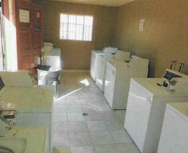 1950 E. Sussex Way - Photo 5 of 20