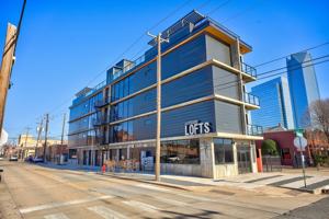 featured image of 631 W California Ave