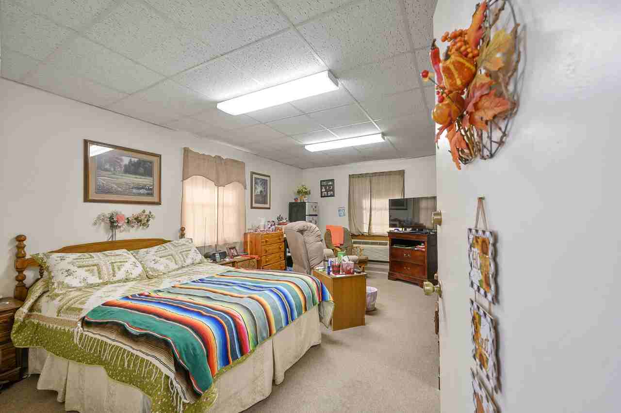 1307 SE Adams Road - Photo 2 of 9