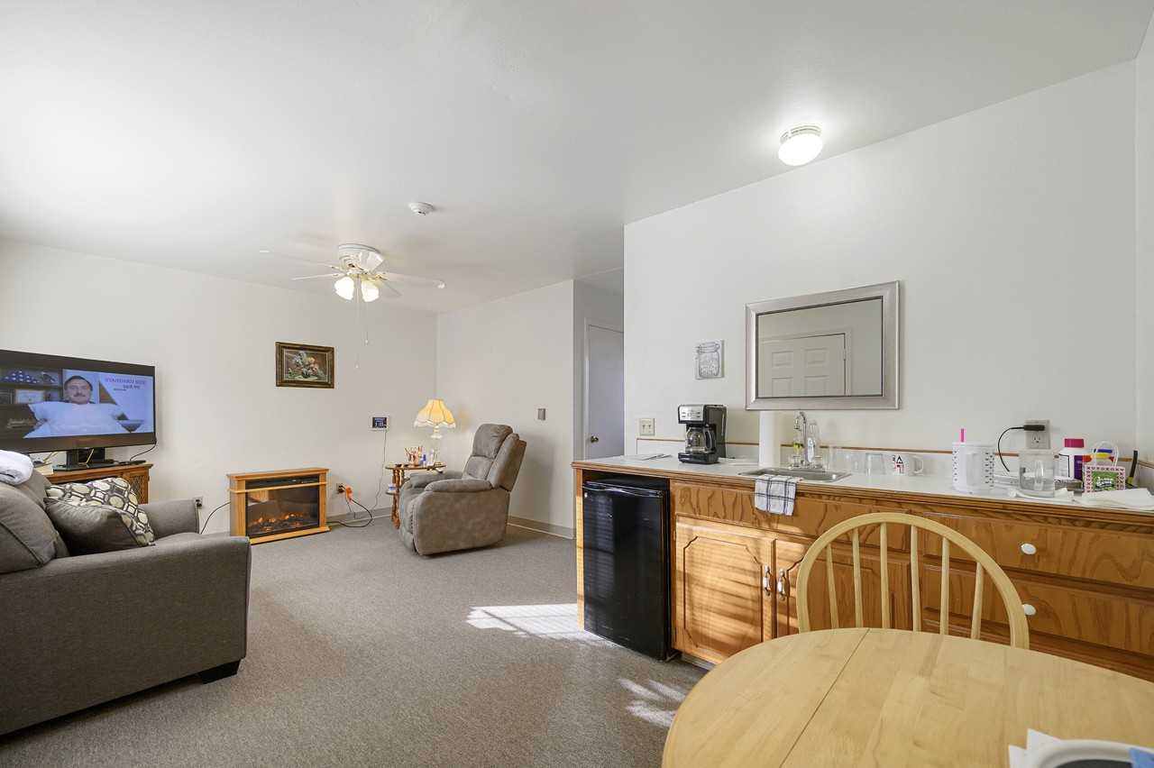 1307 SE Adams Road - Photo 5 of 9