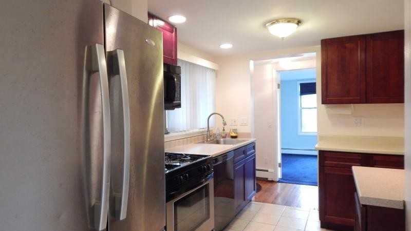 2630 Seminole Ave - Photo 2 of 8